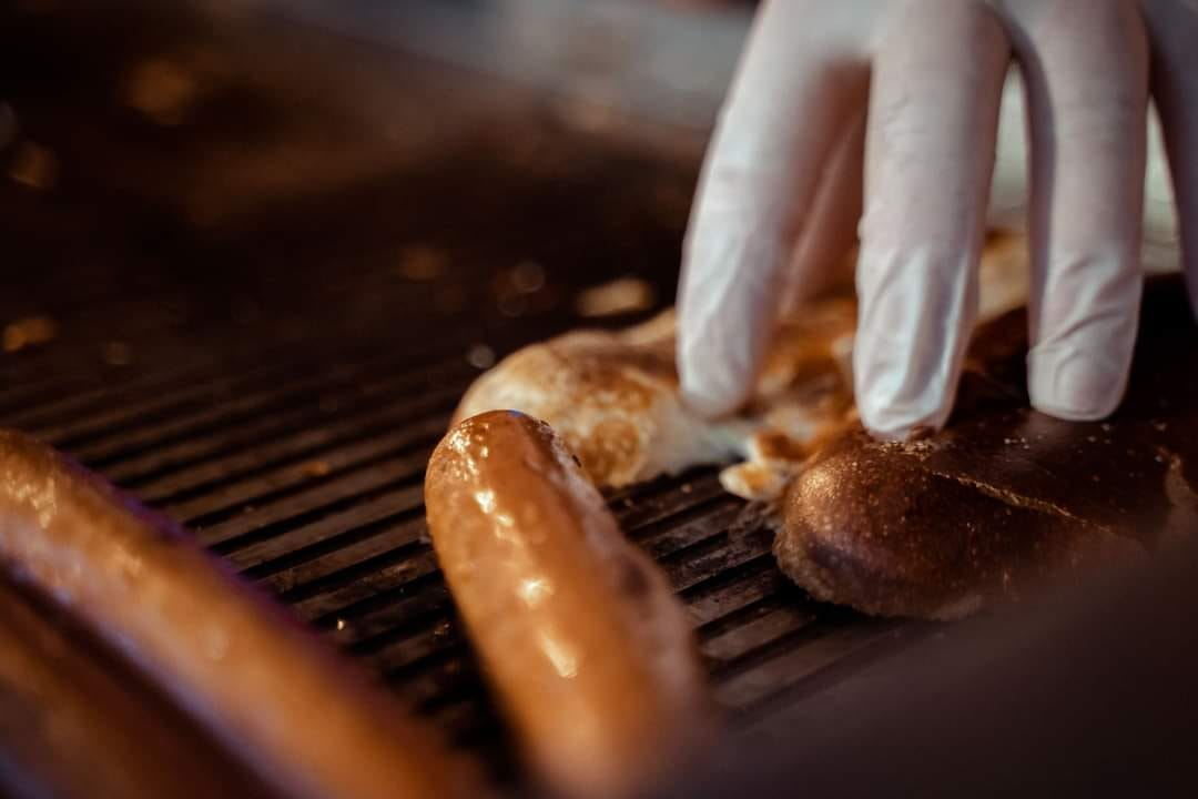 Neno Belan i Fiumensi otvorili Advent u Kninu: Pogledajte atmosferu 