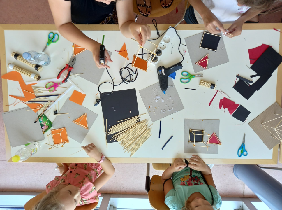 Upišite svoju djecu u radionice Arkki: Gradit će najveće tornjeve, snježne dvorce i svoje skulpture! 