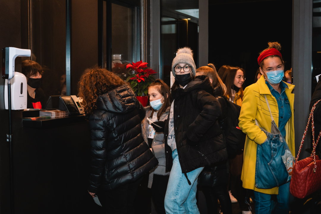 ‘Love will tear us apart’ u Arsenu: Vrhunski ples, vrhunska glazba i slučajni plesač iz publike