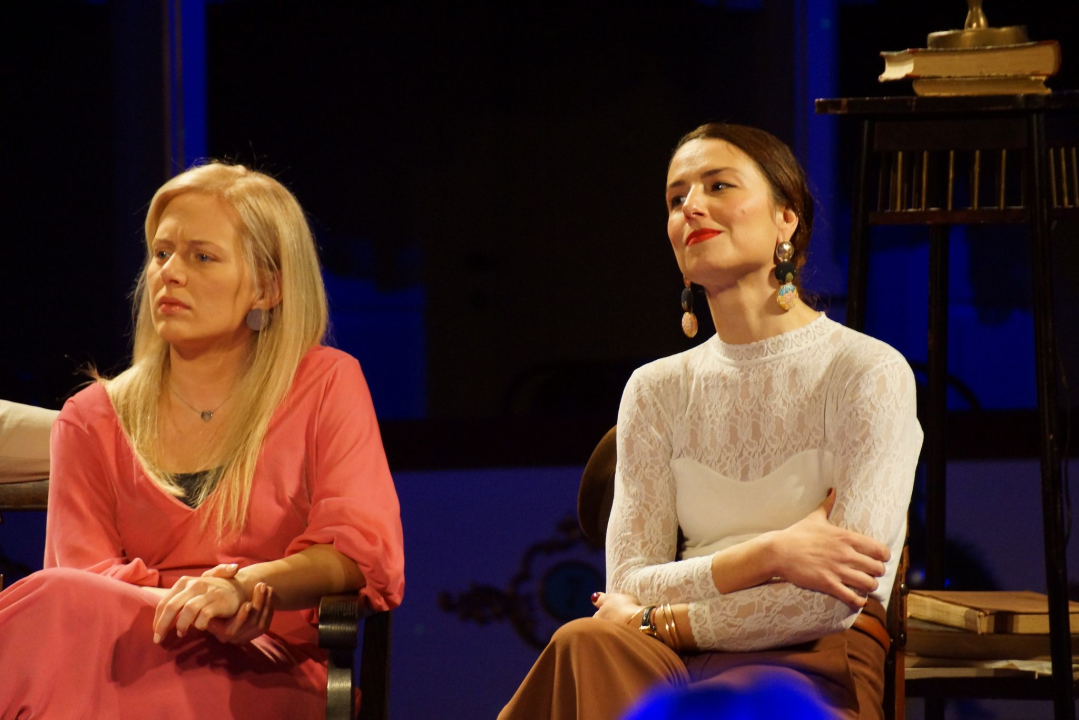 Bajkovita večer u šibenskom kazalištu: Puno Jesenjina, malo Arsena i nešto snijega na kraju