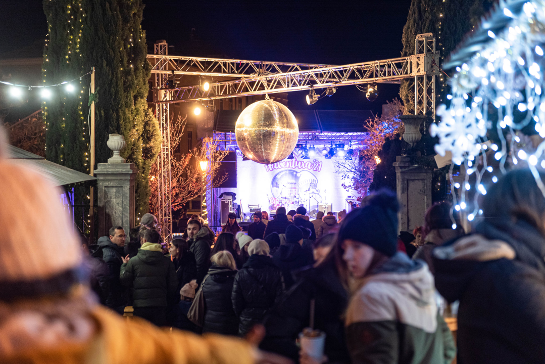 Miro Odak i Lili Gee u đardinu napravili odličnu atmosferu uz rock hitove