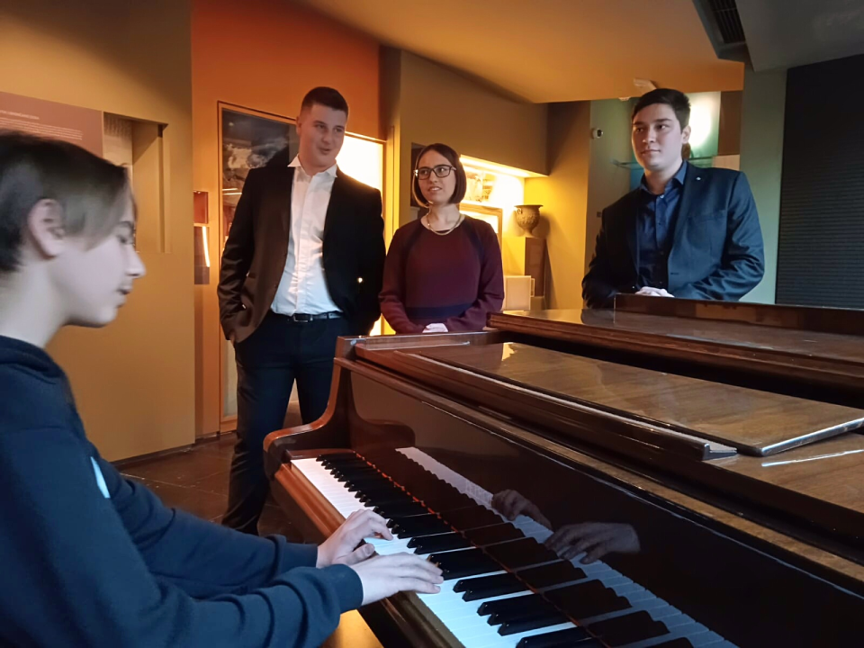 Solo pjevači šibenske Glazbene škole održali koncert u Muzeju