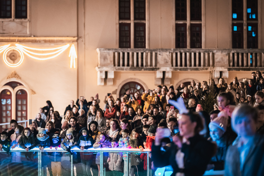 Ledeni spektakl na Vitićevom moru: Zagrebačke pahuljice očarale Adventuriste u Šibeniku 