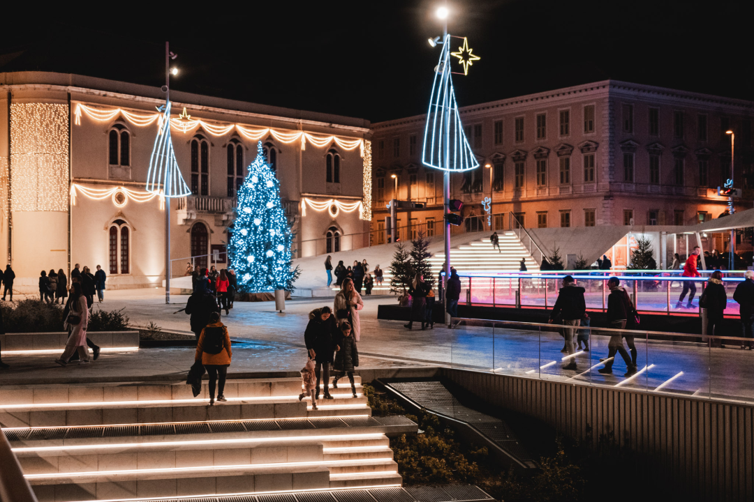 Spectrum nastavili plesne večeri na Adventuri, u prvom redu su bili najmlađi Šibenčani