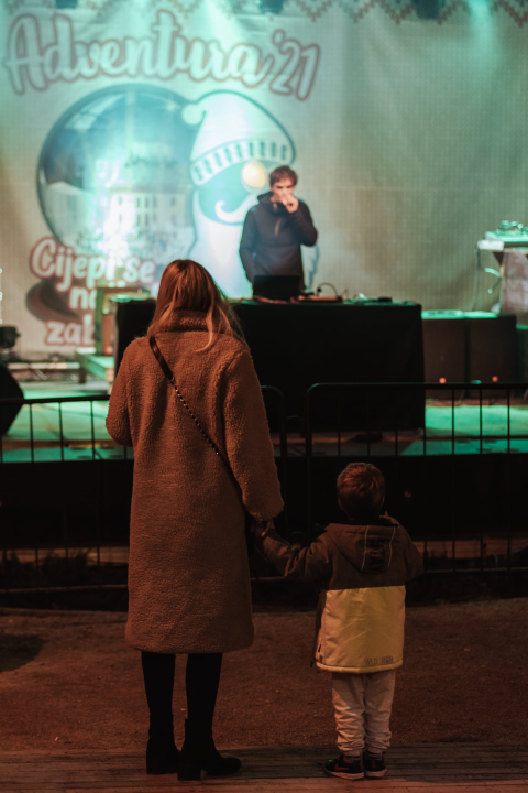 Elektronika u đardinu: Mirko Rak iliti Fikcio Monger počastio Šibenčane svojim 'full setom' na Adventuri 