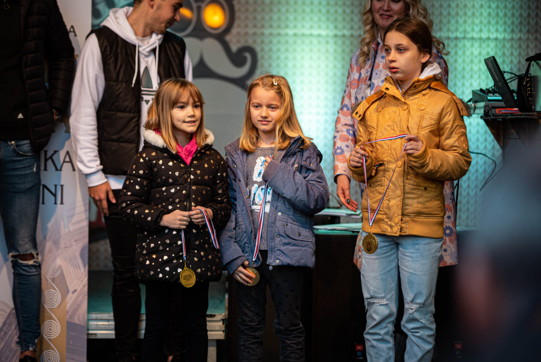 Vaterpolisti Solarisa i košarkašice Šibenika u ekipnoj, a Toni Slavica i Nives Radić u pojedinačnoj konkurenciji 