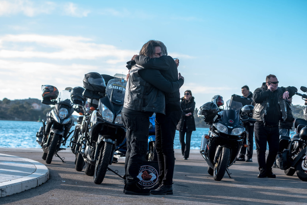 Bajkeri iz cijele države okupili se na gatu Vrulje kako bi se oprostili od Mira Vučenovića