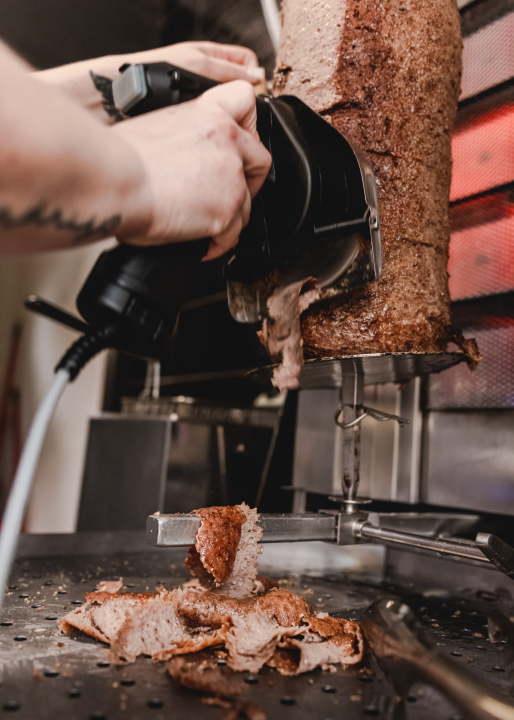 Uživajte u orijentalnim okusima Sultan Kebaba od sada i na novoj terasi!