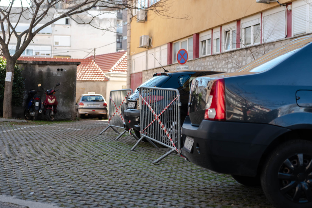'Dođete u 10 navečer i nemate gdje stati': Hoće li naplata parkinga na Baldekinu stvarno riješiti problem tamošnjih stanara?