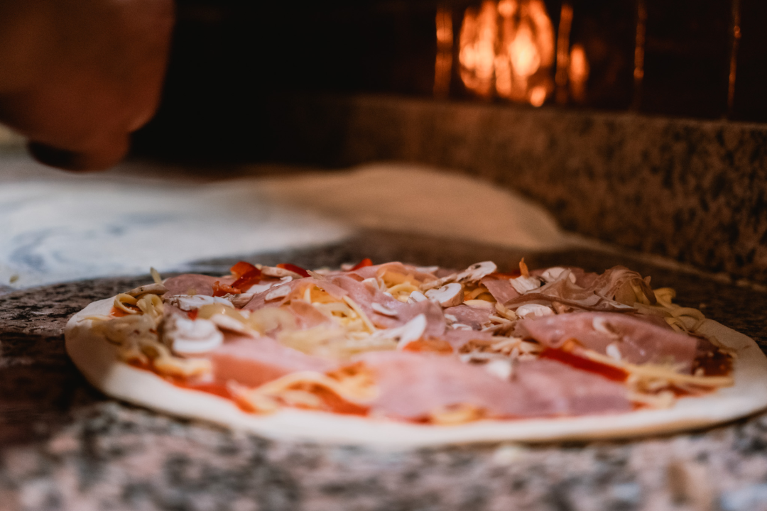 Probajte ukusne pizze nove Pizzerije Atomic na Brodarici! 