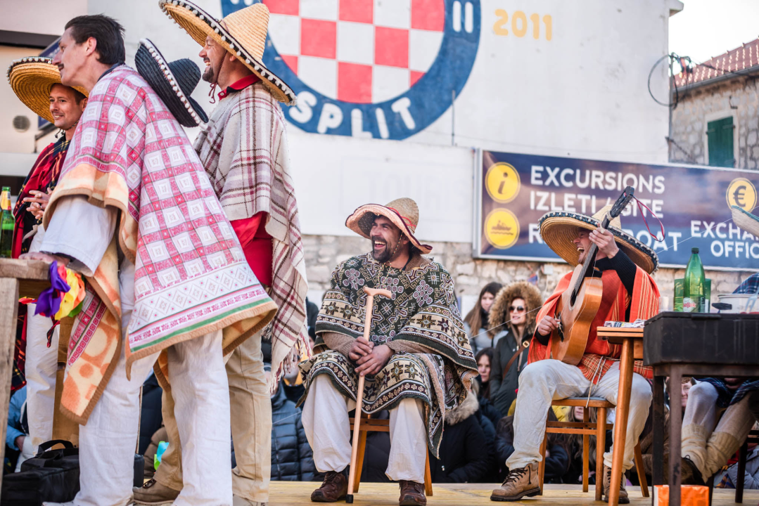 Bake opet napravile ludilo uz ‘Masturbatore s Murtera’, ‘Benkovački sajam’, liječnike i janjetinu