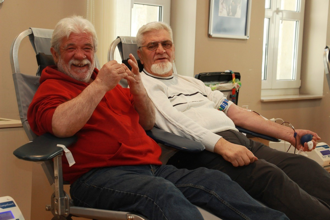  U Vodicama prikupljene 52 doze: Petra Vučak i Petar Vidić prvi put darovali krv