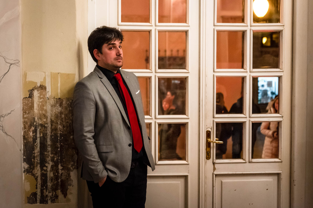 Ženski orkestar do suza nasmijao šibensku publiku, likovi su nam bolno poznati!