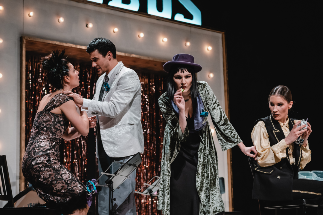 Ženski orkestar do suza nasmijao šibensku publiku, likovi su nam bolno poznati!