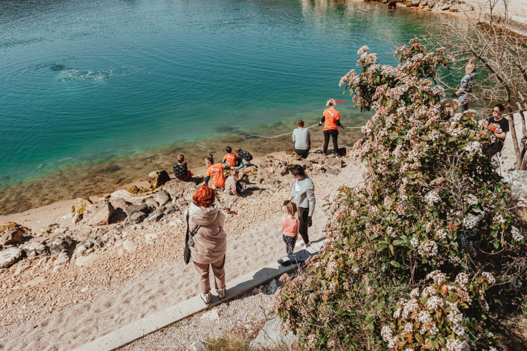 Odrađena akcija čišćenja podmorja i plaže u Zatonu: 'Mislim da smo izvadili oko 3-4 tone, ali ima toga još'  