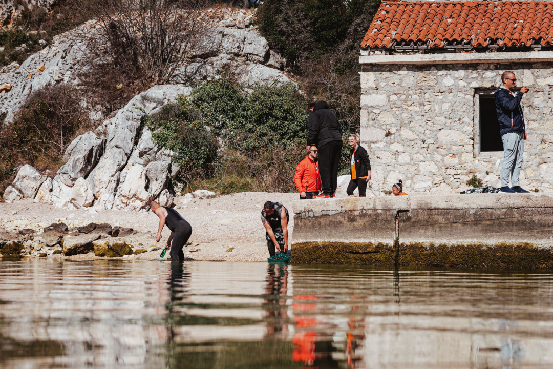 Odrađena akcija čišćenja podmorja i plaže u Zatonu: 'Mislim da smo izvadili oko 3-4 tone, ali ima toga još'  