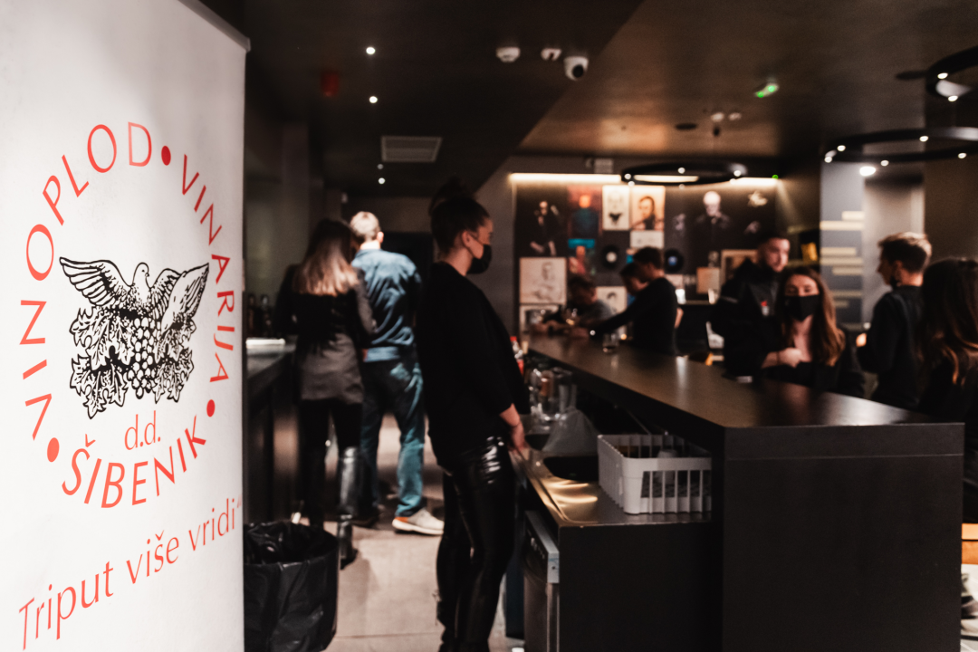 Lado Electro party u Arsenu oduševio i starije sugrađane: ‘Inače se dignu i otiđu kad shvate da nije klasični Lado’