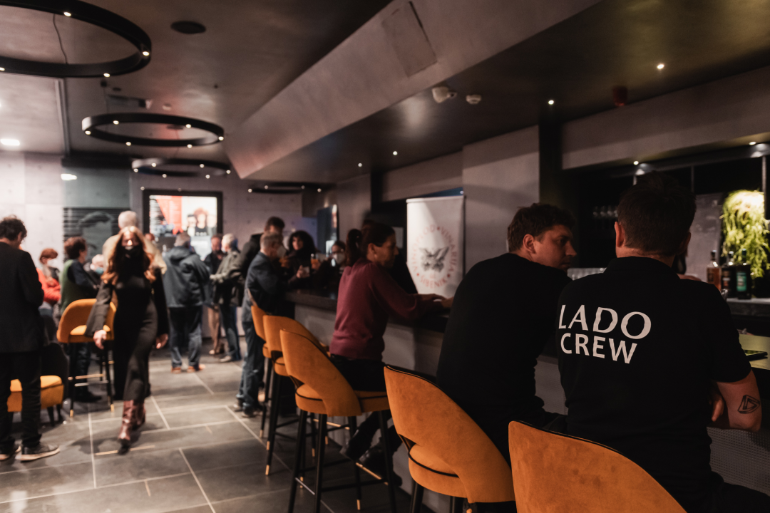 Lado Electro party u Arsenu oduševio i starije sugrađane: ‘Inače se dignu i otiđu kad shvate da nije klasični Lado’