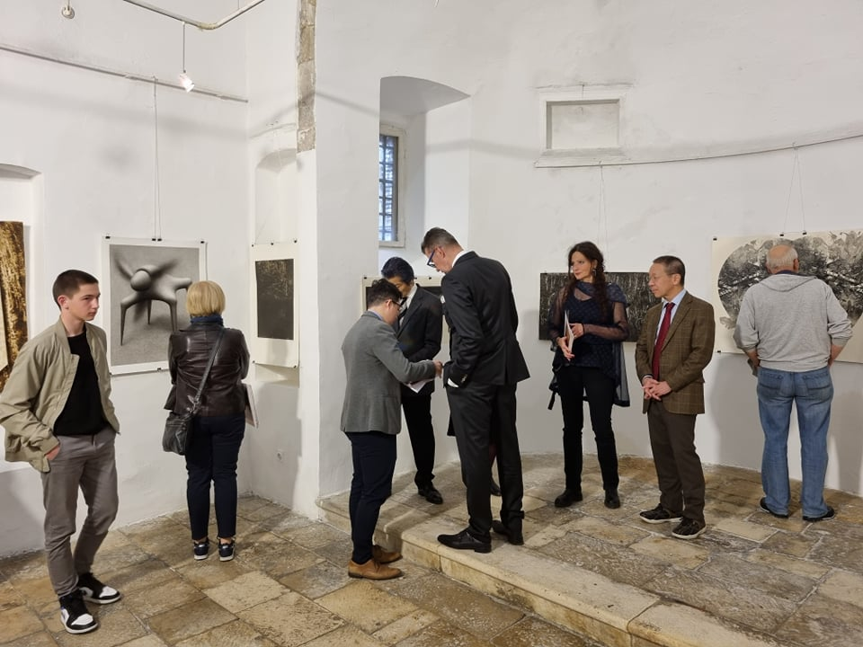 U Galeriji sv. Krševana suvremena japanska tehnika 32 HANGA: 'Ova izložba je jedan most između Šibenika i Tokija'  