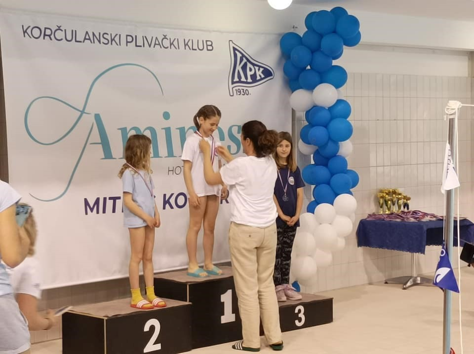 Plivači šibenskog 'Mora' obradovali nastupima, rezultatima i plasmanima na Korčuli