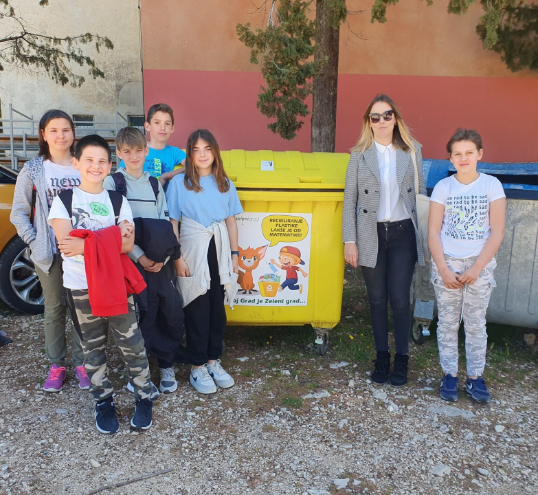 Učenici sedam osnovnih škola učili o odlaganju otpada, a od Zelenog grada dobili i spremnike 