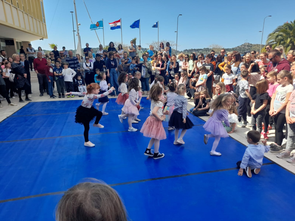 Plesne skupine Stars i Balans obilježile Međunarodni dan plesa 