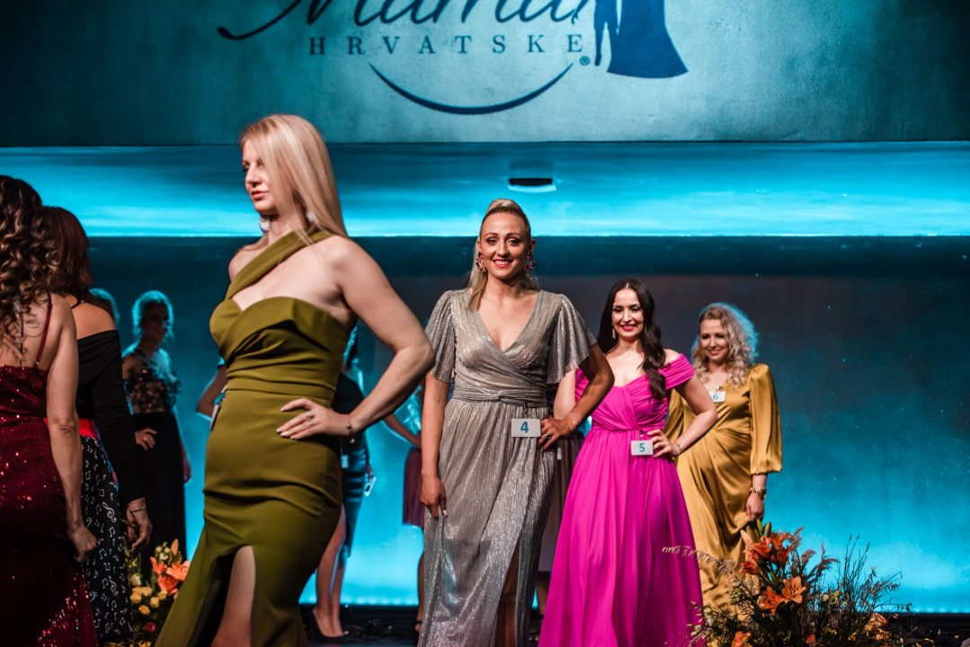 Božena Bajalica najljepša je mama Hrvatske u kategoriji 'dijamant' 