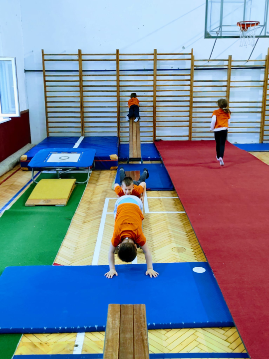 U Šibenik stigla vrijedna gimnastička oprema iz Nizozemske