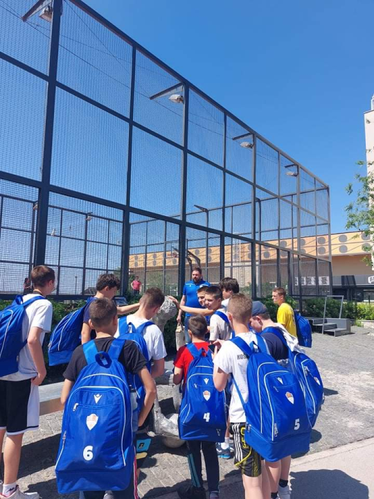 Mladi košarkaši iz Gline u Šibeniku: ‘Nakon potresa aukcijom smo skupljali za opremu?