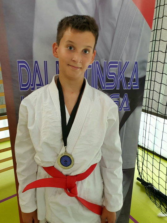 Čak 28 medalja za Karate klub Okit s drugog kola Dalmatinske lige u Splitu