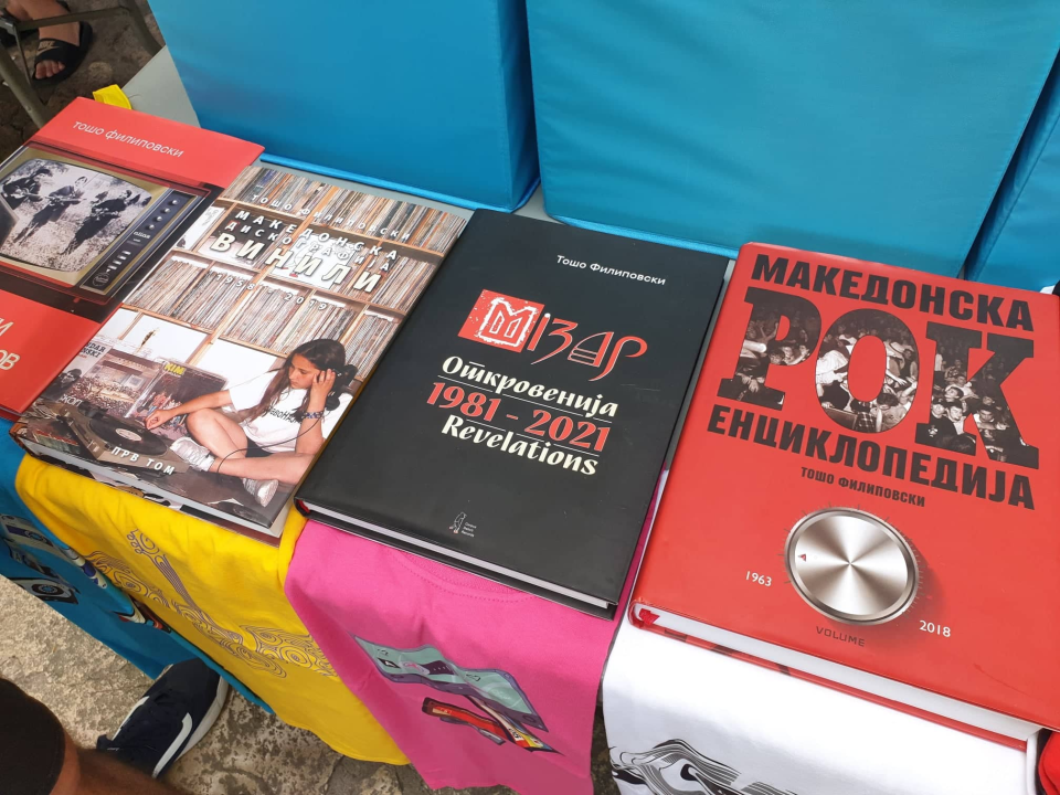 Sajam gramofonskih ploča ispred Azimuta: 'Najbolje ide ex-YU rock osamdesetih, a kupuju dosta i metalci'