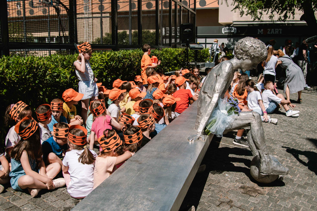 Obilježena 29. godišnjica smrti Dražena Petrovića: 'On je bio veliki igrač, vođa, kapetan i još veći čovjek'  