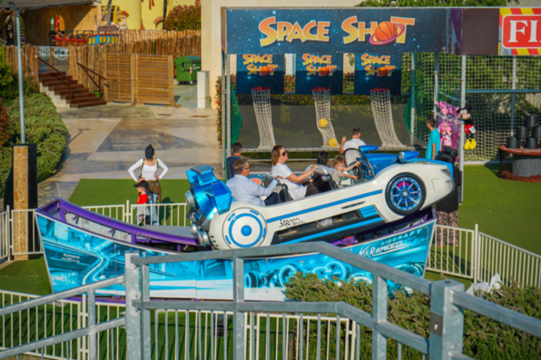 Produženi vikendi u Fun Parku Biograd donose hit Dino party, a potom zabavu sa svemircima i transformerima! 