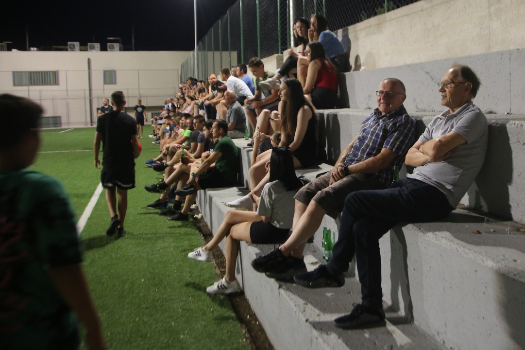 Murter, Betina, Jezera i Tisno ujedinili se i odigrali humanitarni turnir: 'Boli, ne mogu maknuti, ali nije mi žao'