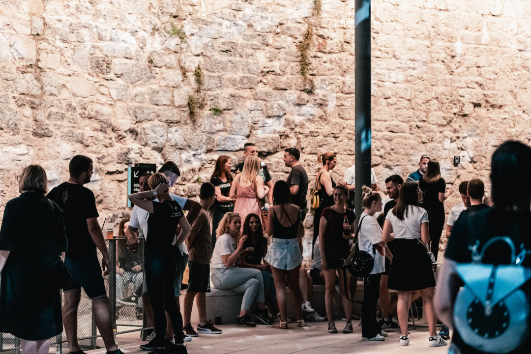 Hladno pivo žestokom svirkom 'prodrmalo' Šibenčane na sv. Mihovilu