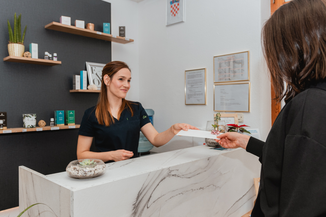 Osigurajte si svilenkasto glatku kožu uz tretmane depilacije u salonu Love Yourself!