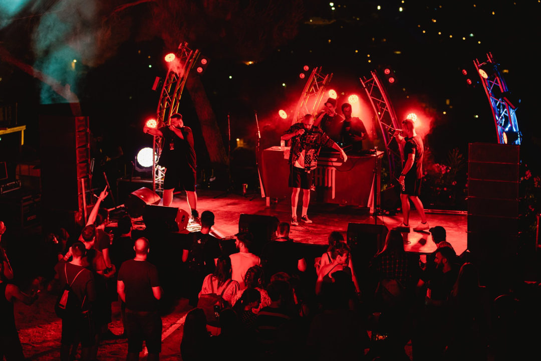 Let's Rock na Mihovilu otvorio sezonu festivala, pogledajte kako je bilo sinoć