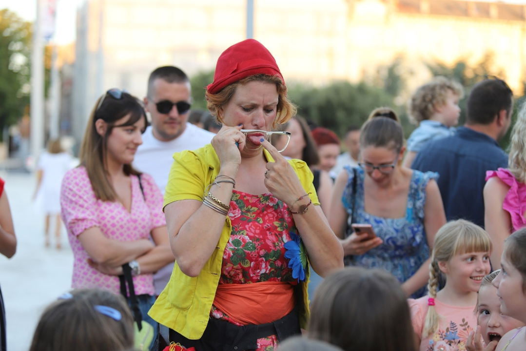 Sve samo ne mirna nedjelja u Šibeniku: U sklopu MDF-a danas od cirkusa do turnira