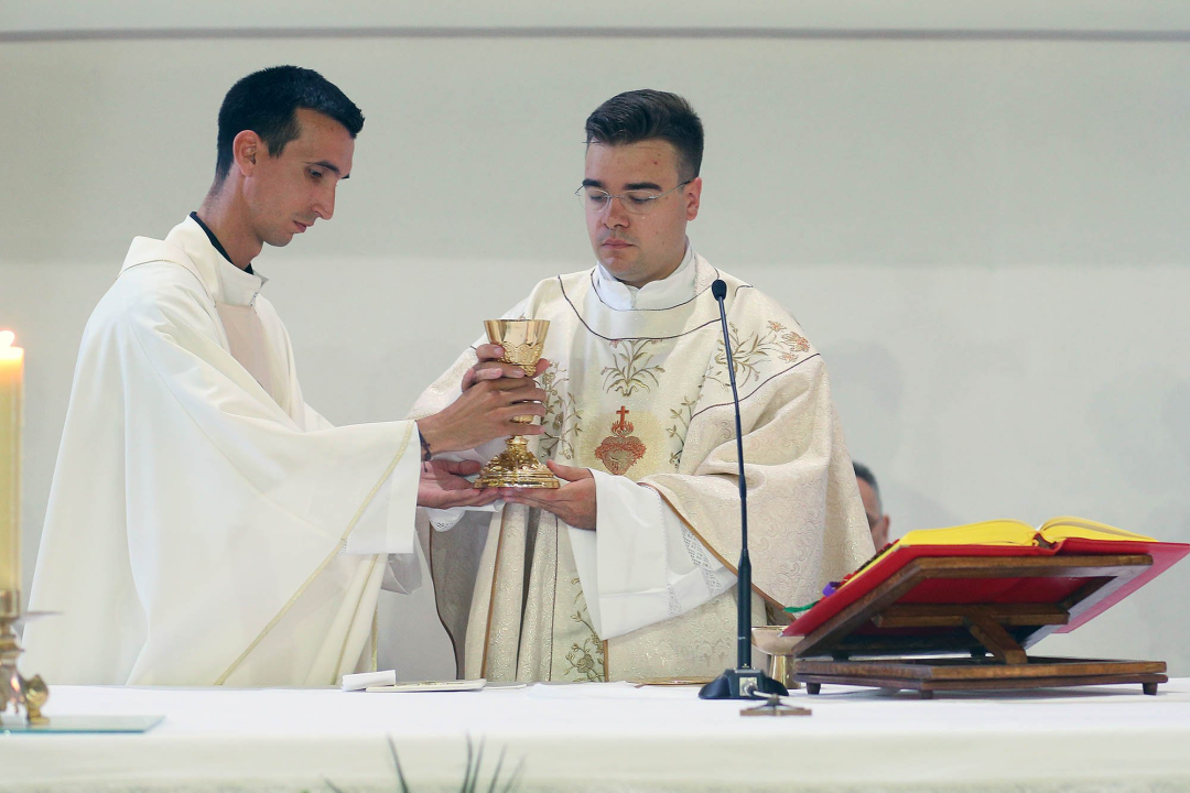 Don Šime Pleadin proslavio mladu misu u crkvi sv. Josipa u Ražinama