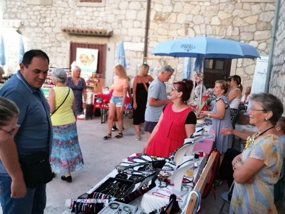 Najbolje iz Zagrebačke županije: Dvadeset OPG-ova, obrta, kućnih radinosti… predstavilo se u Tribunju 