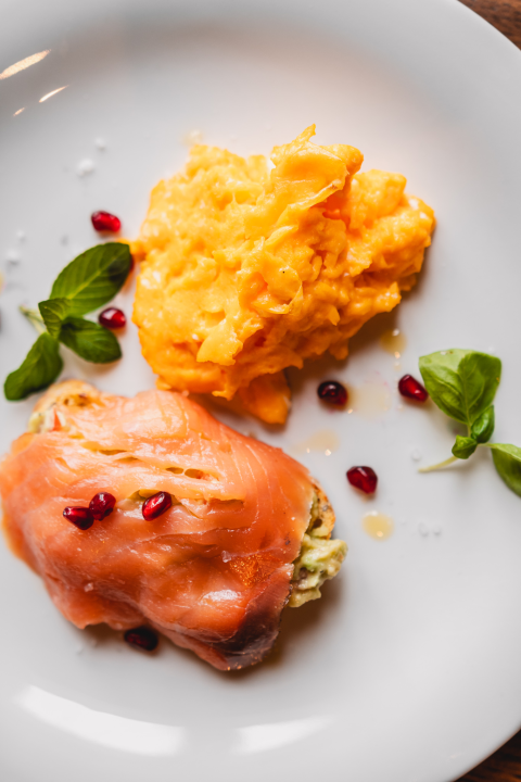 Buta je nova šibenska gastro destinacija: Uživajte u mediteranskim jelima na terasi okruženoj začinima