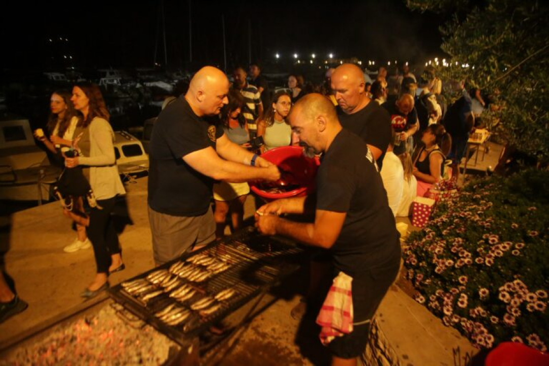 Na ribarskoj fešti uz Tedija Spalata 'planulo' 165 kg srdela