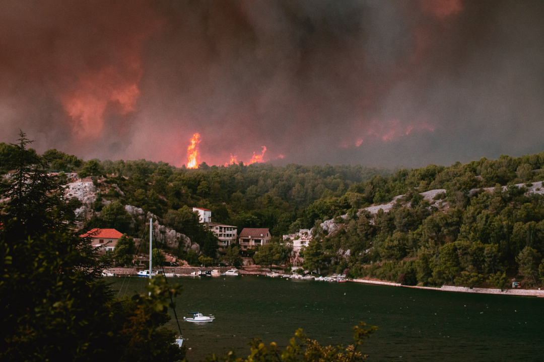 Fotogalerija koja otkriva razmjere plamenog užasa u Zatonu i Raslini