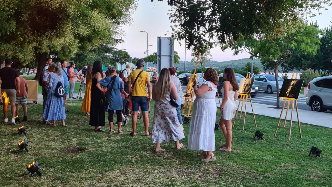 Arsen više nije među nama, ali njegovo djelo živi: Fotografi pokazali kako oni vide 'Djevojku iz moga kraja'