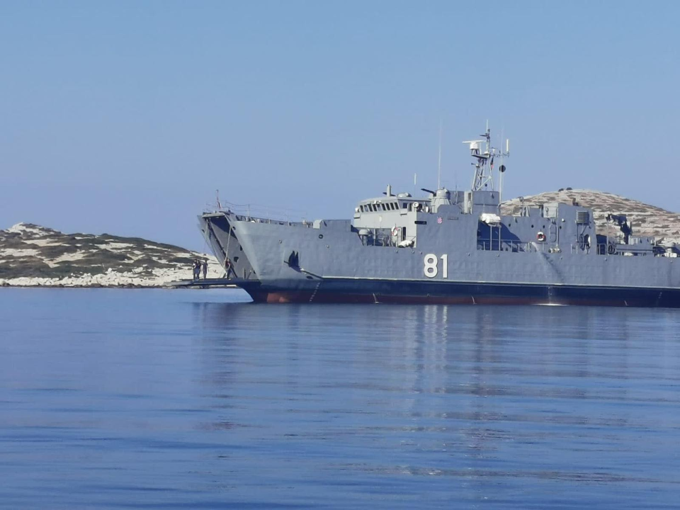 FOTO: Na Kornatima se nasukao brod Cetina HRM-a, nema ozlijeđenih  