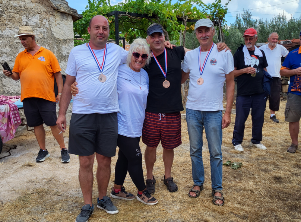  Petanka klub Dalmatino pobjednik turnira 'Oluja' u disciplini 'Trojke' 