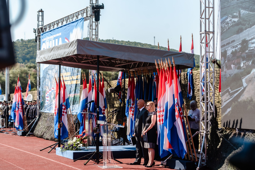 Pogledajte kako je danas bilo na obilježavanju 27. vojno-redarstvene operacije Oluja u Kninu 