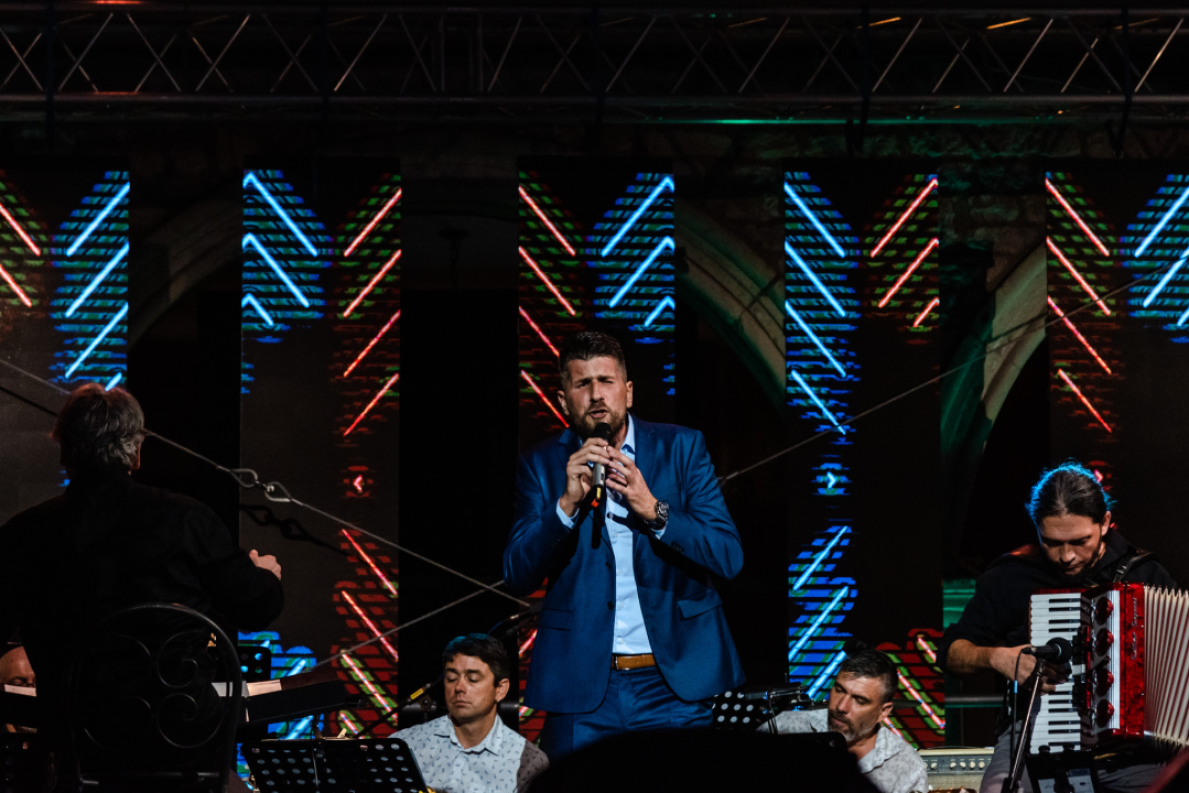 Dok žiri bira pobjednike i dok se zbrajaju glasovi publike, pogledajte fotografije svih izvođača 25. Šansone