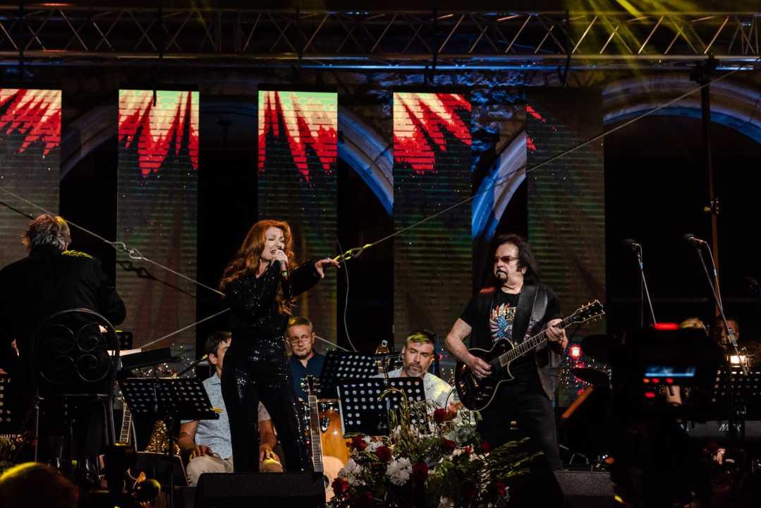 Dok žiri bira pobjednike i dok se zbrajaju glasovi publike, pogledajte fotografije svih izvođača 25. Šansone