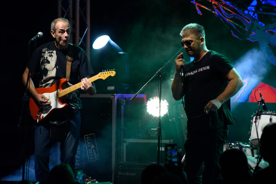 Daleka obala izazvala oduševljenje na vodičkoj rivi